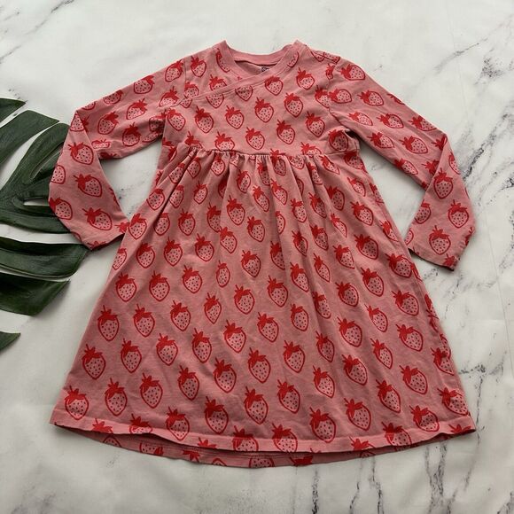 Tea Collection Other - Tea Collection Girls Long Sleeve Dress Size 7 Pink Red Strawberry Print Cotton